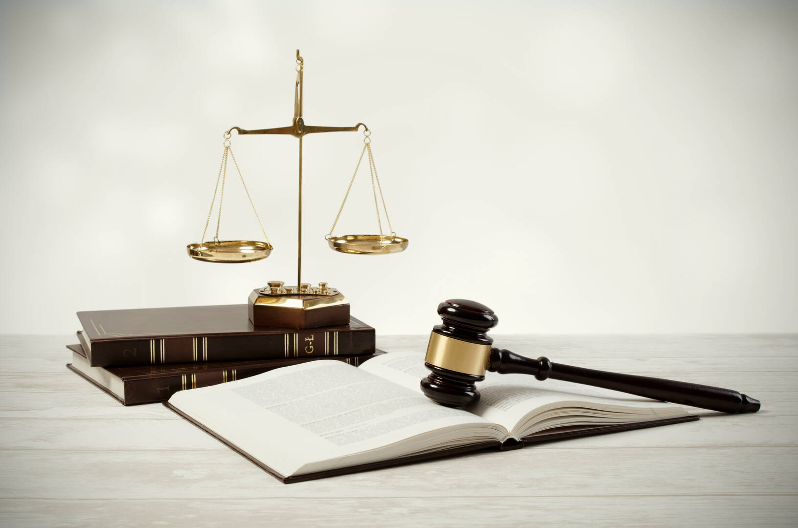 Paula Perez Law